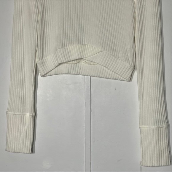 Project Social T Long Sleeve Crop Top - Picture 3 of 8